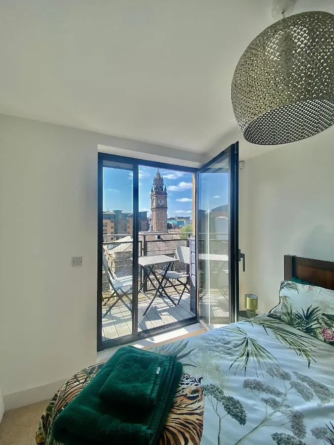 Amazing City Centre 1 Bedroom Apartment With Balcony Lgbtq Friendly 벨파스트 영국